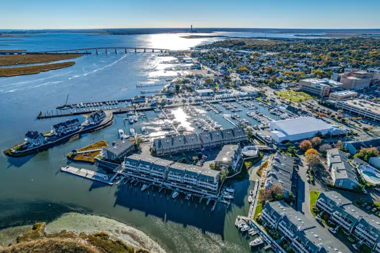 Harbour Cove condos and boat docks at the water in Somers Point, NJ